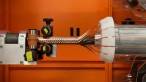 ⚡ Microsoft тестирует сверхпроводники в дата-центрах
Microsoft исследует применение высокотемпературных сверхпроводников (HTS) для энергоснабжения дата-центров | Сетка — социальная сеть от hh.ru