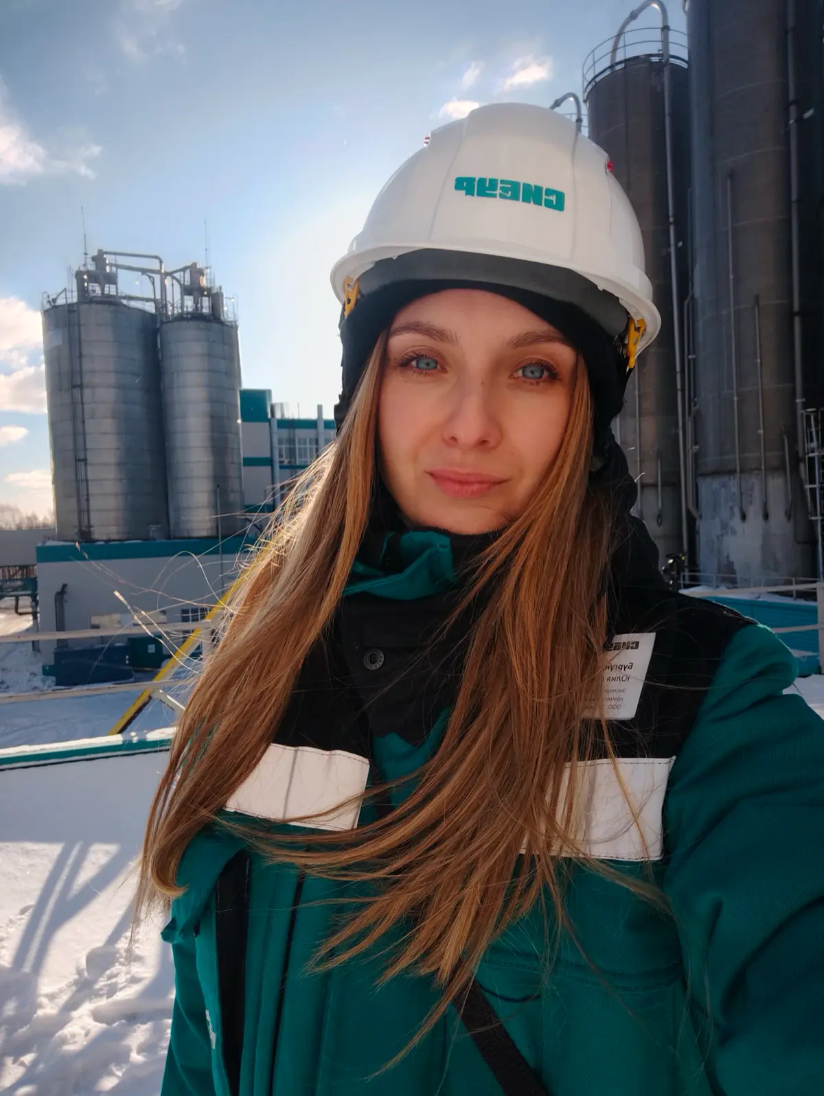 Позади больше двух лет работы в коммуникациях на заводе 🏭Это был классный, яркий, интересный и очень насыщенный опыт в моей жизни!
Открыта к новым проектам по коммуникациям! Особенно HR-бренд, ESG пов... | Сетка — социальная сеть от hh.ru