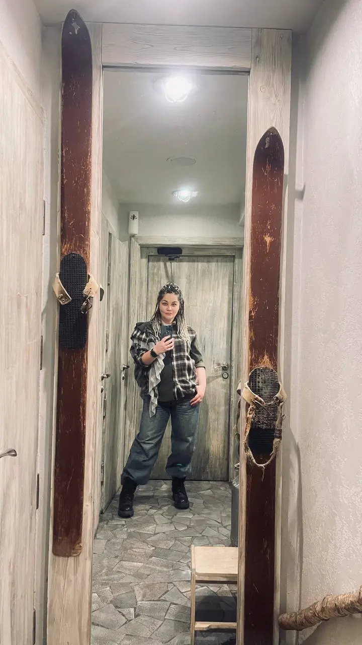 Мне повезло родиться мной, потому что на мой бродячий вайб приходят лучшие ❤️
Например, самое кайфовое агентство путешествий, которое отправило меня вчера в экспедицию | Сетка — социальная сеть от hh.ru