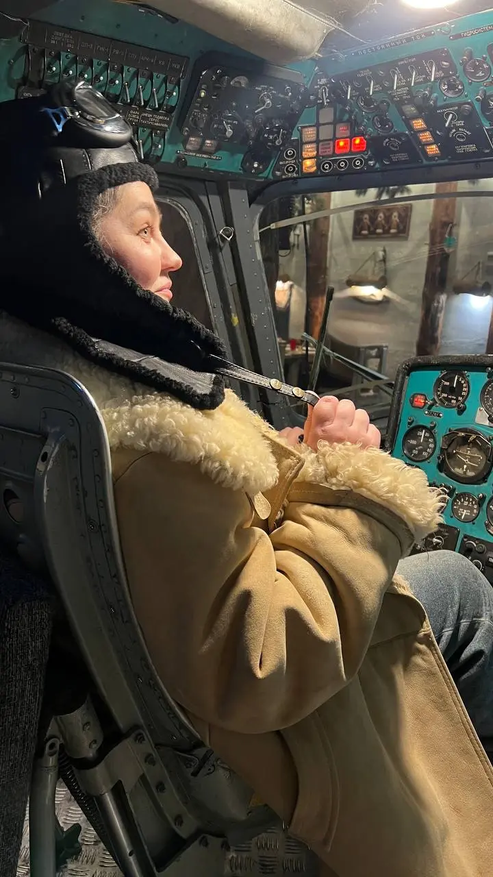 Мне повезло родиться мной, потому что на мой бродячий вайб приходят лучшие ❤️
Например, самое кайфовое агентство путешествий, которое отправило меня вчера в экспедицию | Сетка — социальная сеть от hh.ru
