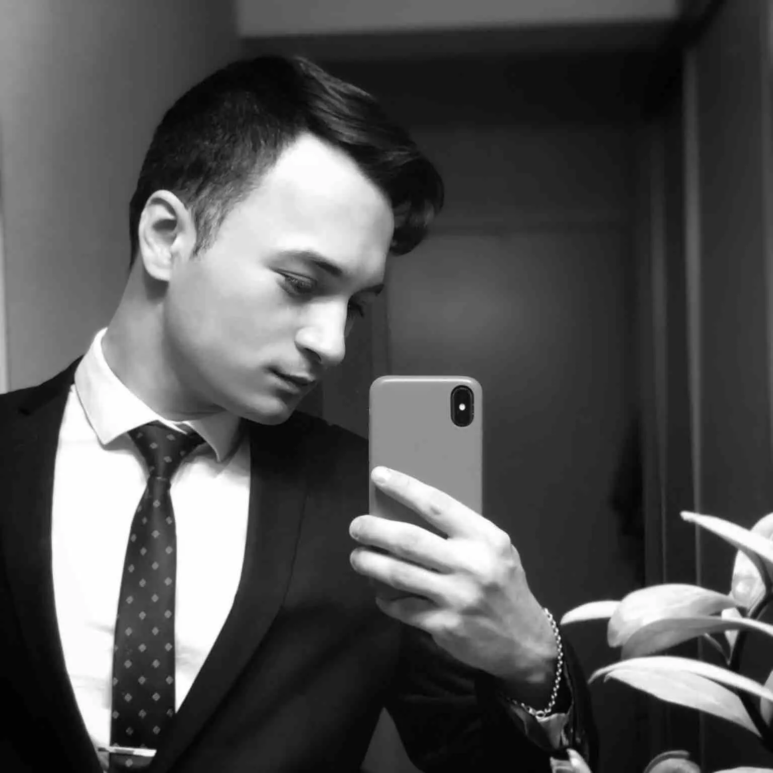 Дмитрий Макаров