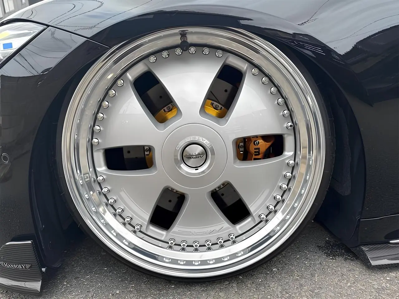 Первый пост в этом году должен задать уровень
И уровень этот — S-Class
Но не обычный😮
🚘Mercedes-Benz S500 4MATIC AMG Line Long
2022 г.
33 318 км
3.0 бензин 435 л.с | Сетка — социальная сеть от hh.ru