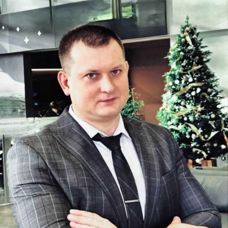 Игорь Садченков