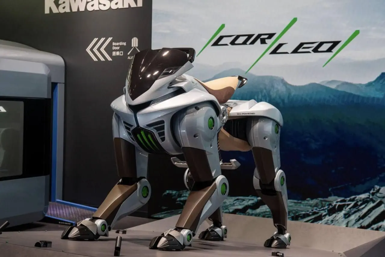Это очередной эмейзинг! 😨
Шагающий робот-конь Corleo от Kawasaki появится на 15 лет раньше плана — старт производства намечен на 2035 вместо 2050.
Управление — переносом веса, как у живой лошади | Сетка — социальная сеть от hh.ru