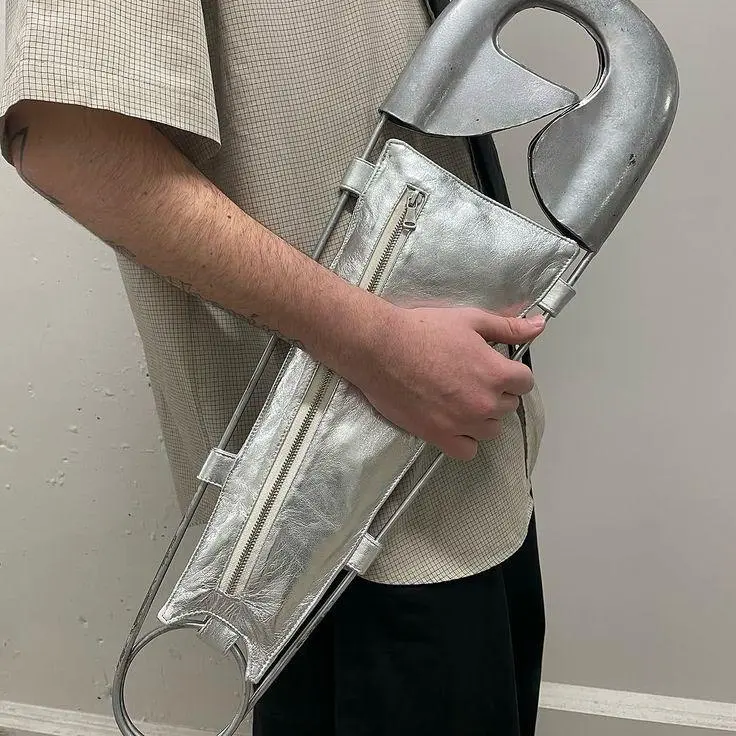 Я тут делала ресерч при разработке мерча, хочу поделиться с вами артефактами | Сетка — социальная сеть от hh.ru