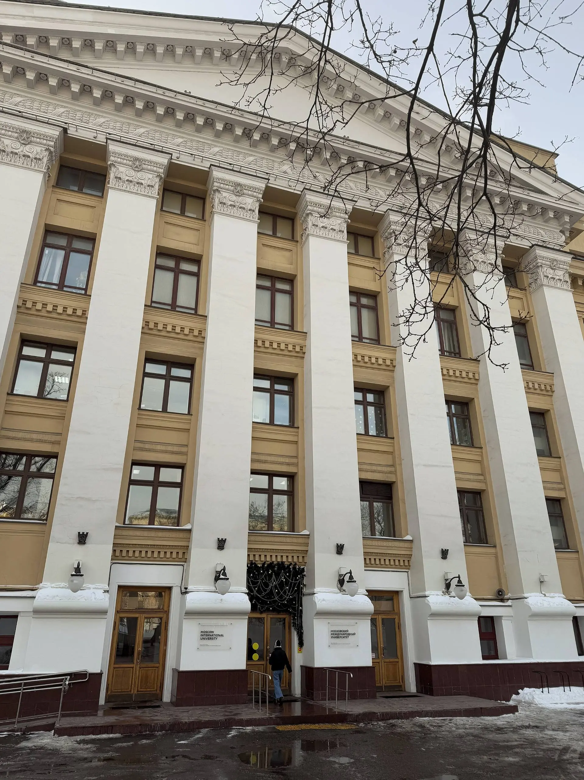 на неделе провели мероприятие в Московском Международном университете
повторили наше вышкинское выступление только для студентов ММУ: говорили про построение карьеры на ранних курсах, стратегии поиска... | Сетка — социальная сеть от hh.ru