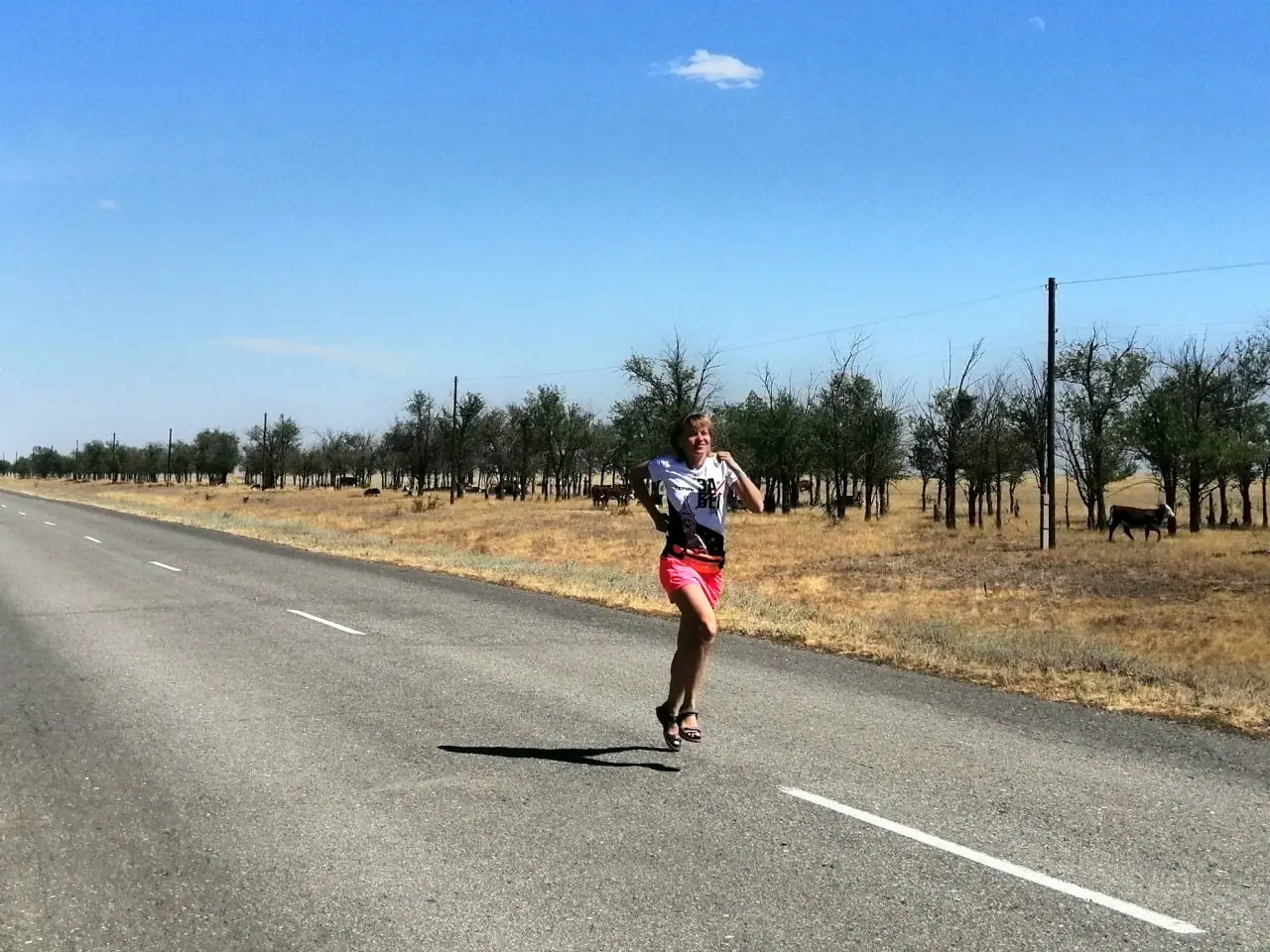 КАК РАСЧИСТИТЬ МОЗГ?
Совет от психолога Татьяны Гречкиной
Когда надо хорошенько над чем-то помозговать, важно освободить голову от всего лишнего | Сетка — социальная сеть от hh.ru