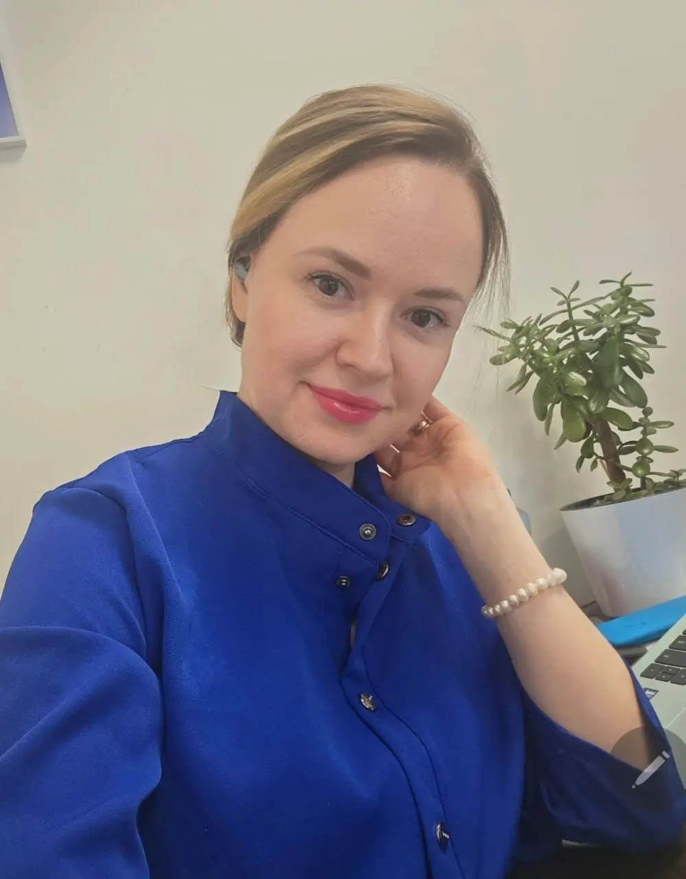 ❗️Друзья, хочу поделиться важной новостью.
Скоро я получу квалификацию «Психолог‑консультант по направлению клиническая психология и психотерапия» | Сетка — социальная сеть от hh.ru