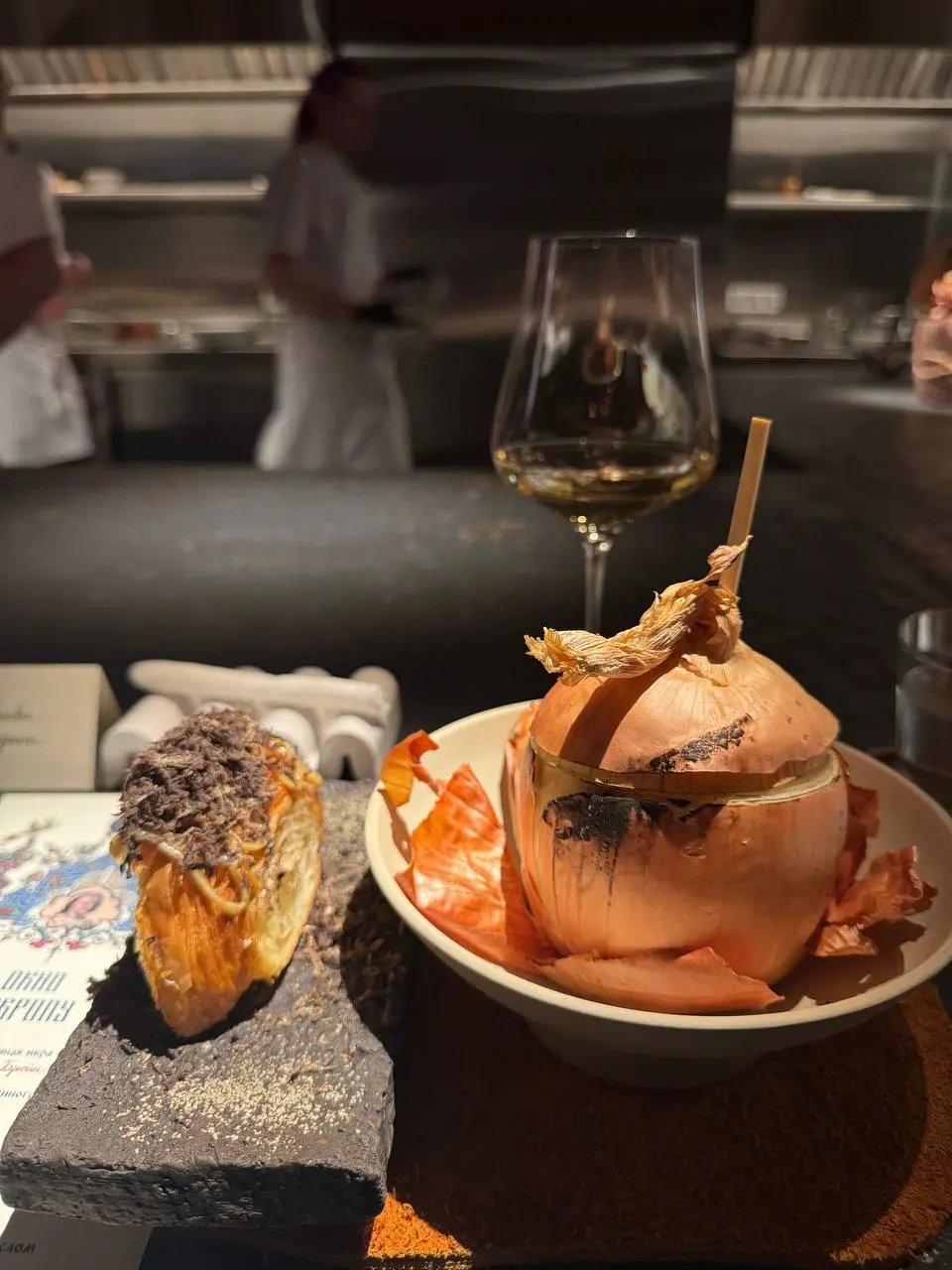 Это был невероятный опыт!
Вчера топ-командой выбрались на ужин в гастротеатре «Икра» | Сетка — социальная сеть от hh.ru