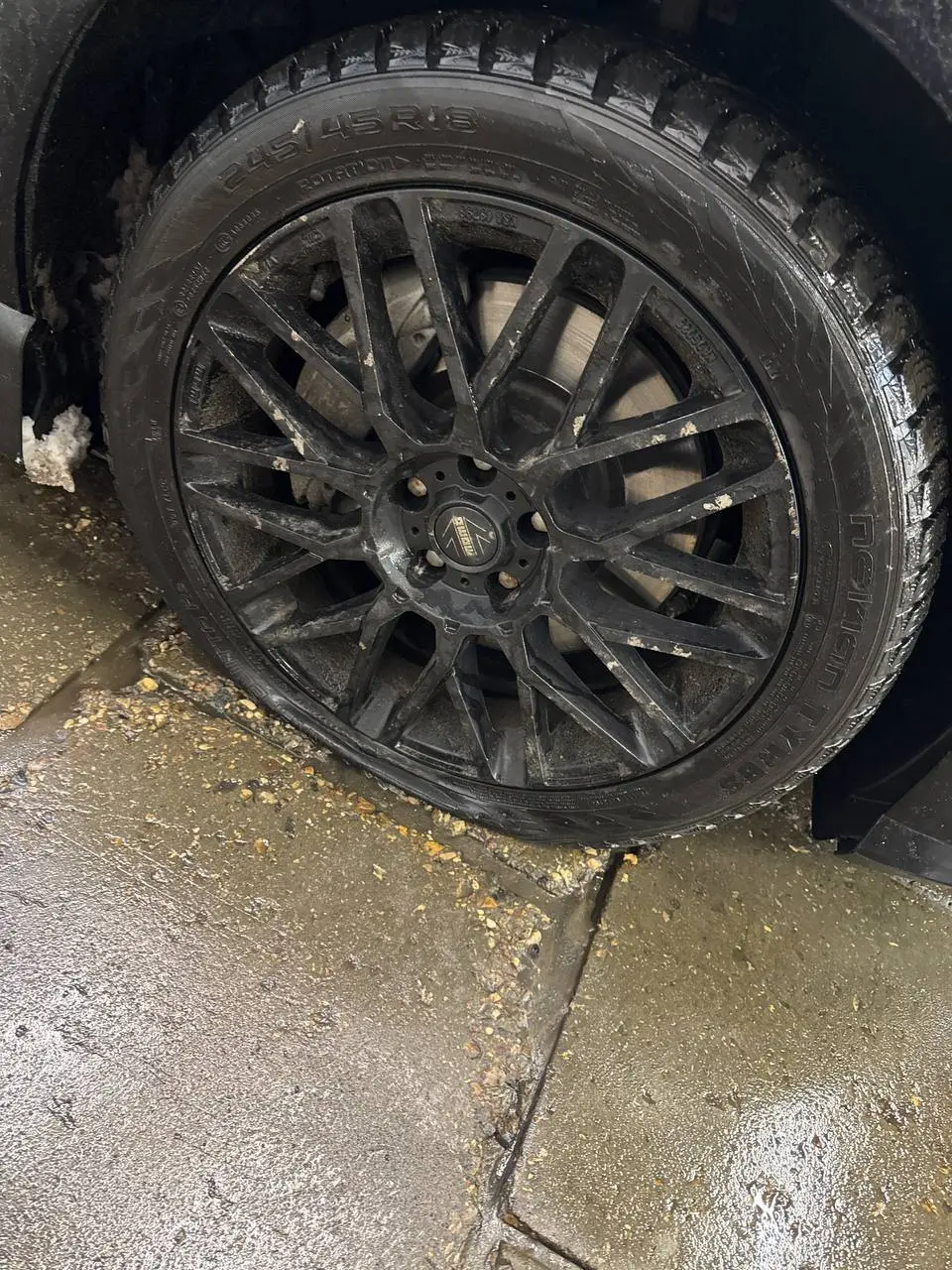 День вчера выдался насыщенный😅
Спасибо Владимиру из RusWheels.ru что выручил | Сетка — социальная сеть от hh.ru