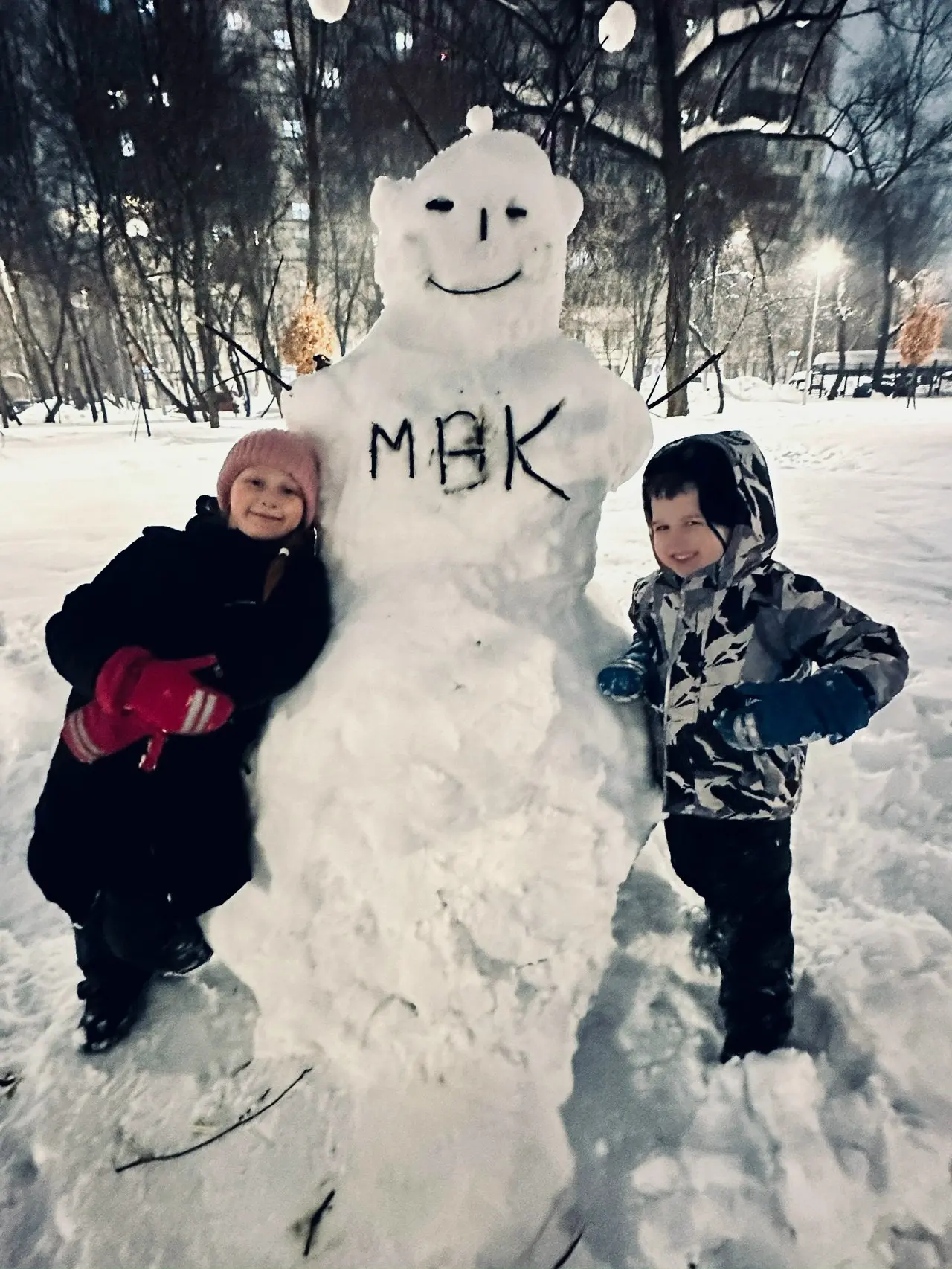👍🏻В эти выходные ❄️суперпогода для лепки ⛄️снеговиков, и мы с радостью публикуем первые работы претендентов на победу в нашем конкурсе «Снежный мастер» | Сетка — социальная сеть от hh.ru