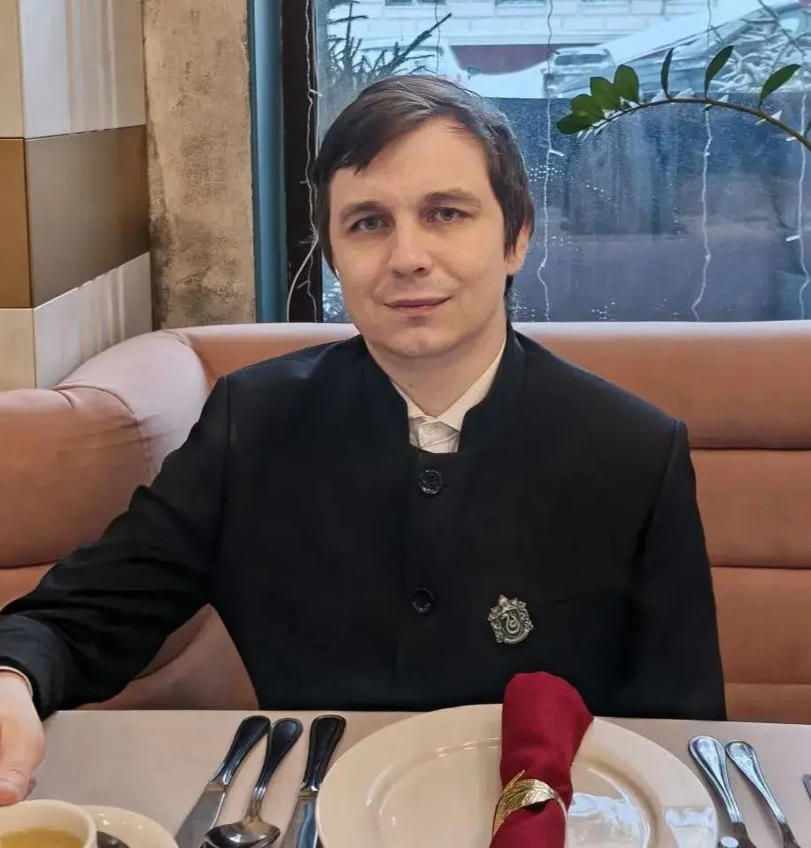 Спасибо вам, дорогие мои 🌸
Открывать телефон и видеть ваши тёплые слова, смайлики, голосовые и даже неожиданные звонки — было по-настоящему радостно | Сетка — социальная сеть от hh.ru
