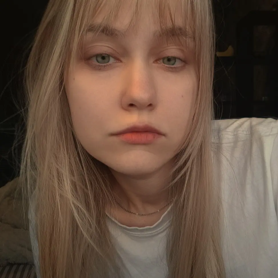 Анна Сенаторова