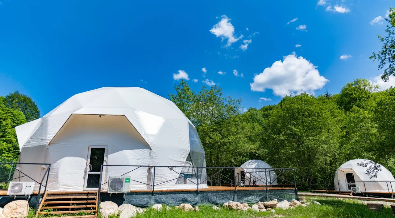 ‼️ИНТЕРЕСНОЕ ПРЕДЛОЖЕНИЕ‼️ПРОДАЕТСЯ ГОТОВАЯ ТУРБАЗА В МЕЗМАЕ! У реки Курджипс, 35 соток СОБСТВЕННОСТЬ. Автономные коммуникации. Цена 60 млн.р. (торг) | Сетка — социальная сеть от hh.ru