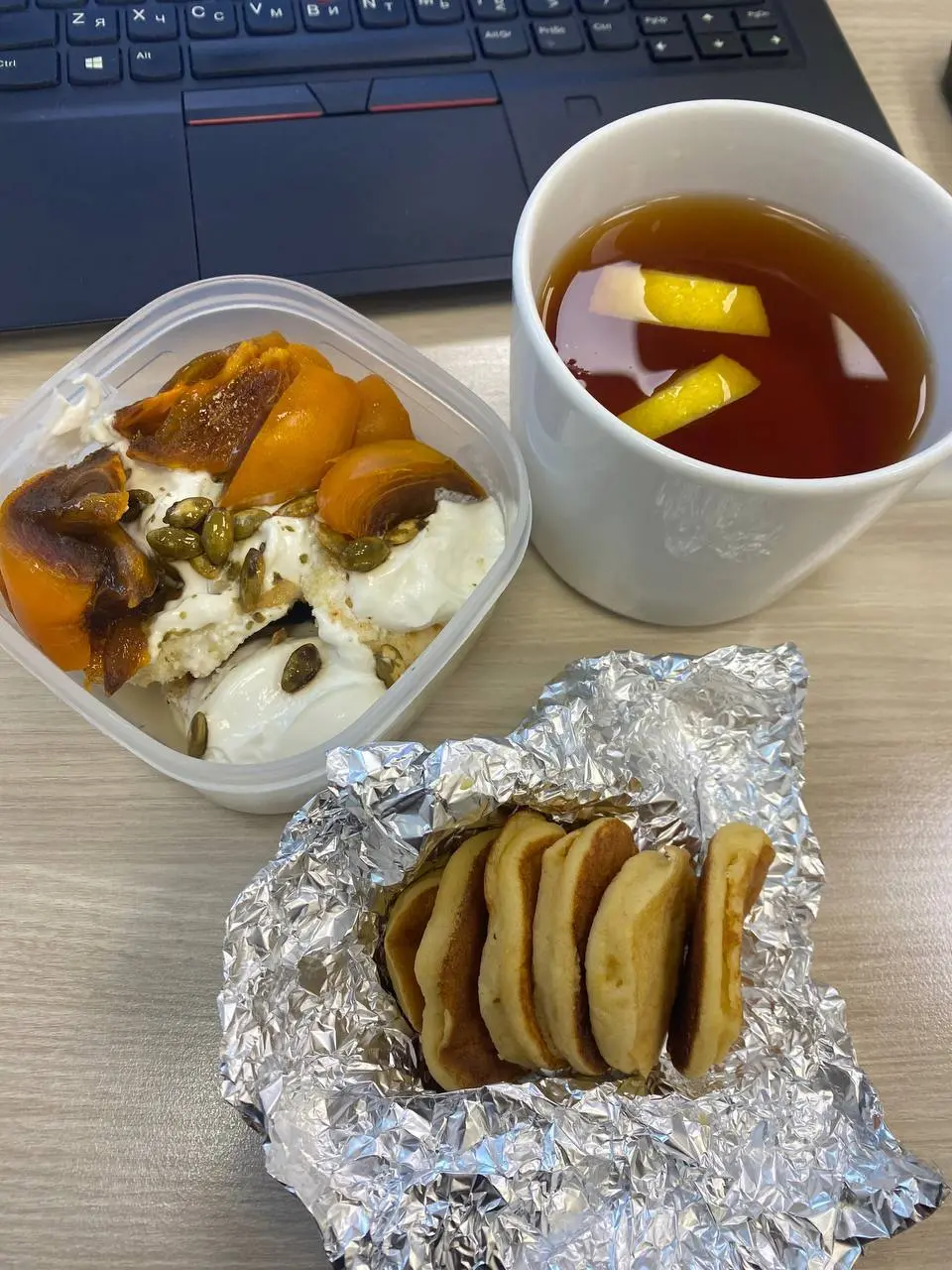 😋Надеюсь, вы успели сегодня позавтракать?
В любом случае выше — идеи для этого приема пищи. Так завтракали девочки из моей группы по коррекции веса: вкусно, сытно, красиво и.. | Сетка — социальная сеть от hh.ru
