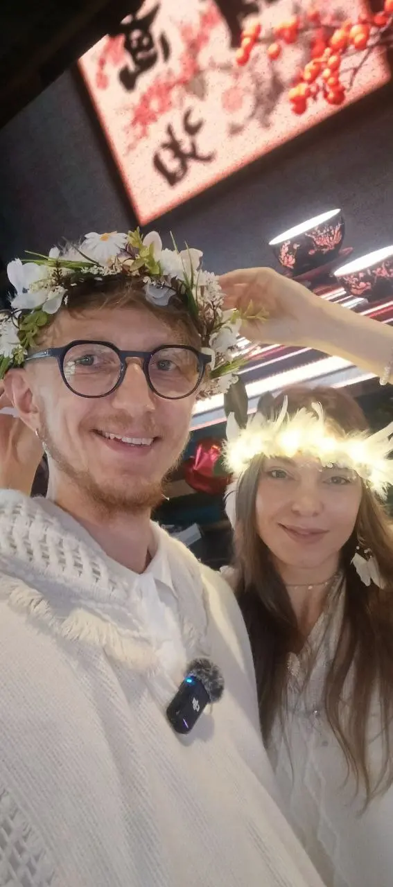 Звучай 🤹‍♀️
Вот и провели с Адарой нашу первую, самостоятельную чайную мистерию 🧘
В самом крутом семейном ресторане Сочи! Долго мы к этому шли, организовывали, собирались, разбирались в итоге сделали ... | Сетка — социальная сеть от hh.ru