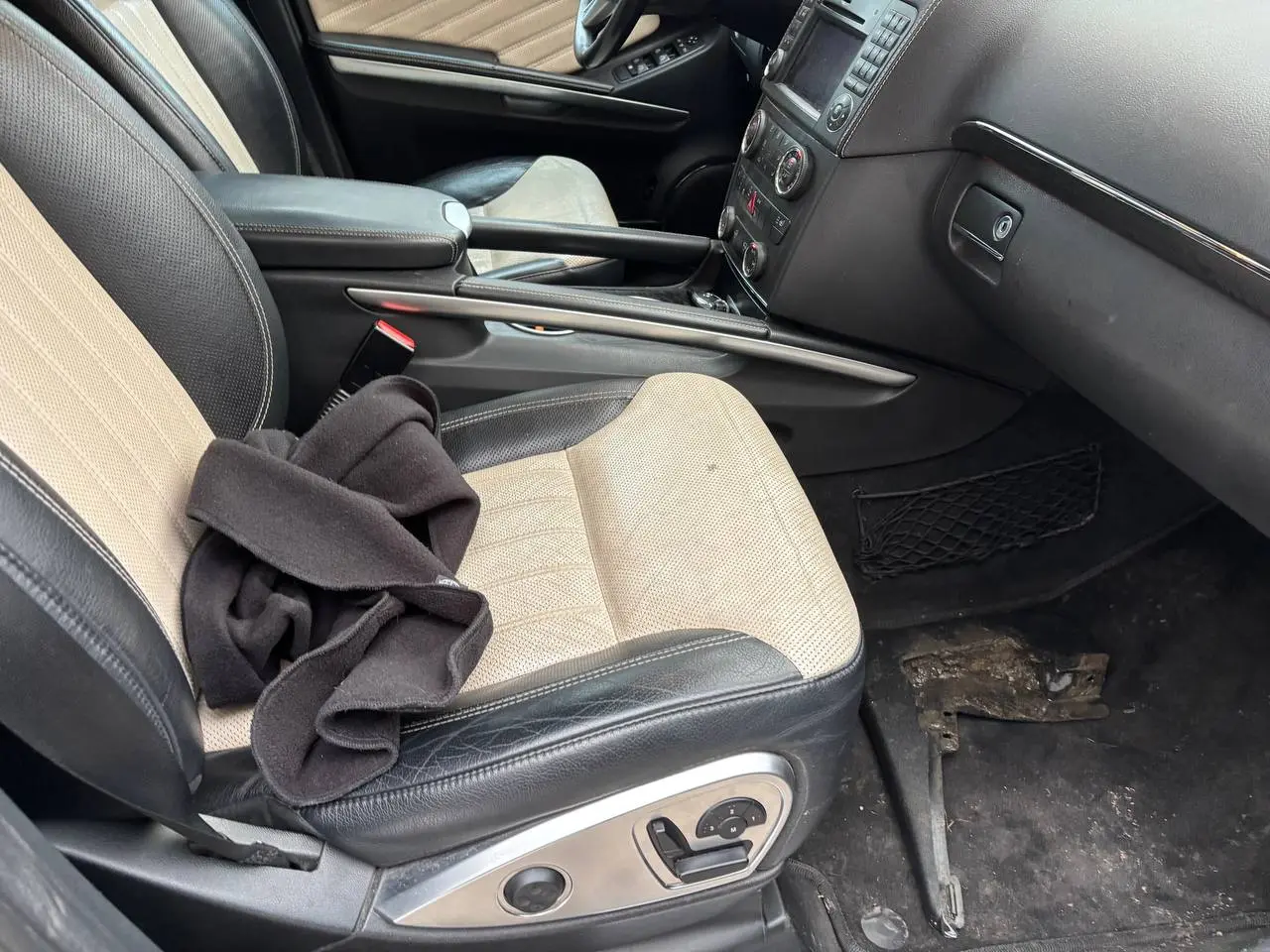 Mazda 3, которую отдавал 700 при рынке 850, уехала.
Кто сомневался — тот читает этот пост 😌
Едем дальше.
🔥 Mercedes-Benz GL 350 CDI, 2012
3 владельца.
Легендарный дизель. Настоящий большой Мерседес | Сетка — социальная сеть от hh.ru