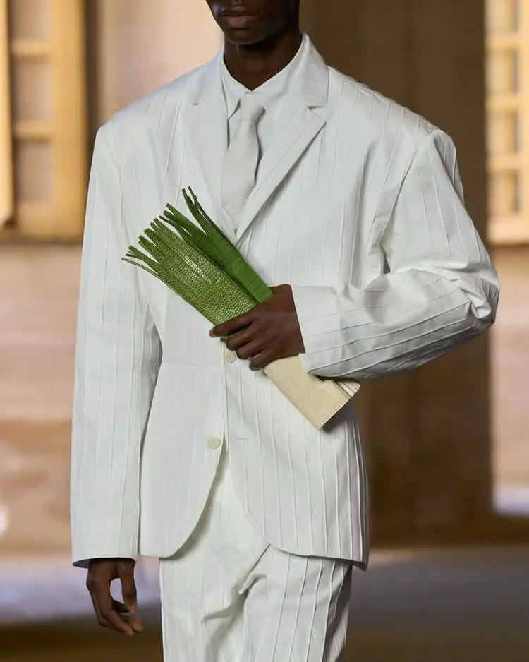 Этот прием используют jacquemus, JW Anderson и Predubezhdai | Сетка — социальная сеть от hh.ru