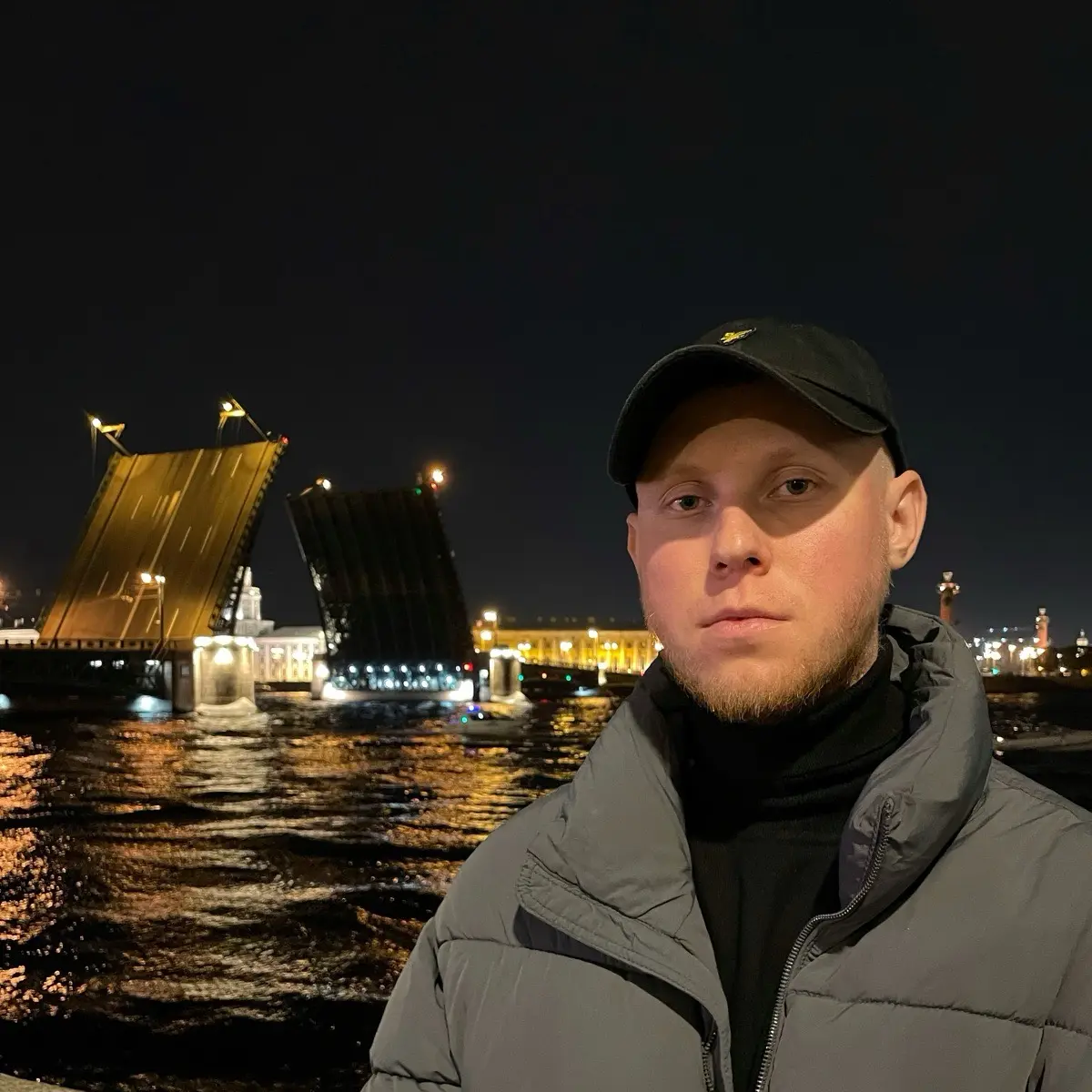 Артем Колесников