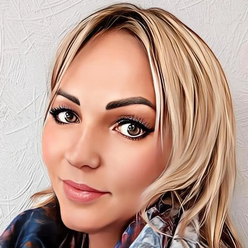 Эльвира Белозёрова