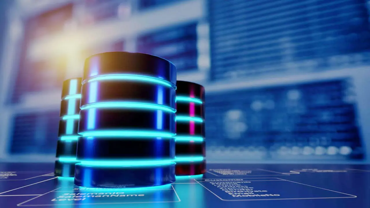 «Системный софт»: объем российского рынка СУБД превысил 61 млрд рублей
По оценке экспертов «Системный софт», объем российского рынка СУБД в 2025 году составил более 61 млрд рублей | Сетка — социальная сеть от hh.ru