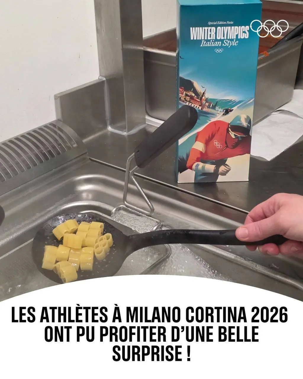 #Артем Заедаем стресс.
На проходящей в Италии зимней Олимпиаде у спортсменов быстро закончились презервативы, но не закончились макароны в виде олимпийских колец | Сетка — социальная сеть от hh.ru