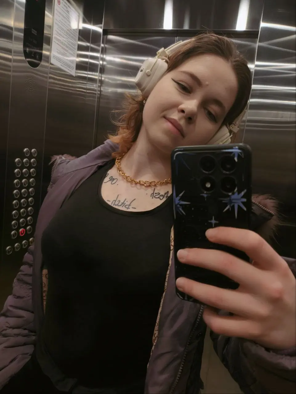 А почему именно бизнес в онлайне?
Да потому что он намного проще, чем в офлайне. Только гляньте, сколько уже закрылось бизнесов с начала года и сколько ещё закроется — ужас же | Сетка — социальная сеть от hh.ru