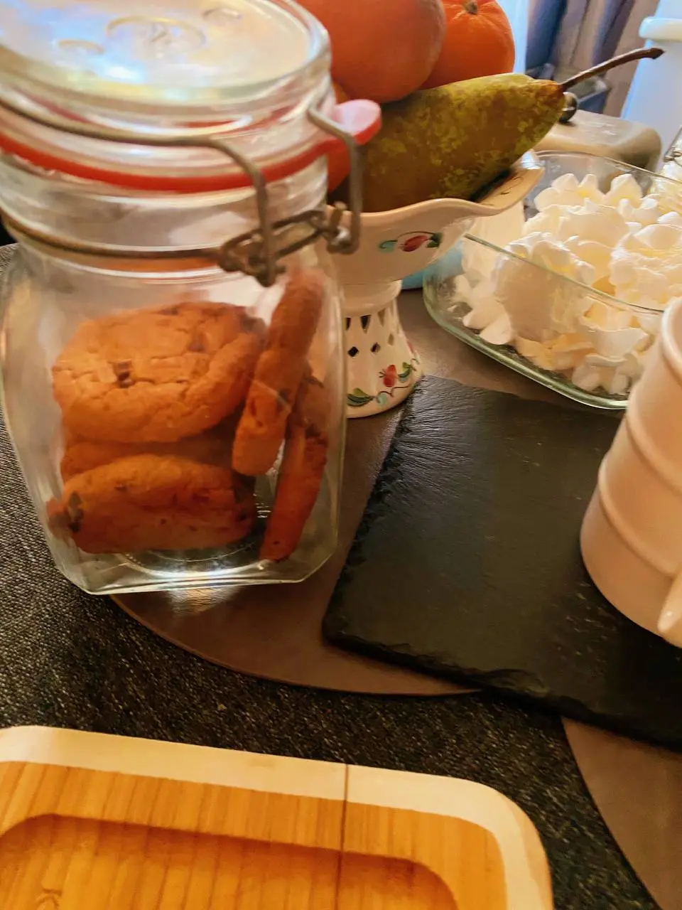 У нас случилось ОРВИ.
Моя стандартная материнская практика, увы: лечить его и не понимать, что я часто болею в это же время. Замечаешь это за собой только ретроспективно | Сетка — социальная сеть от hh.ru