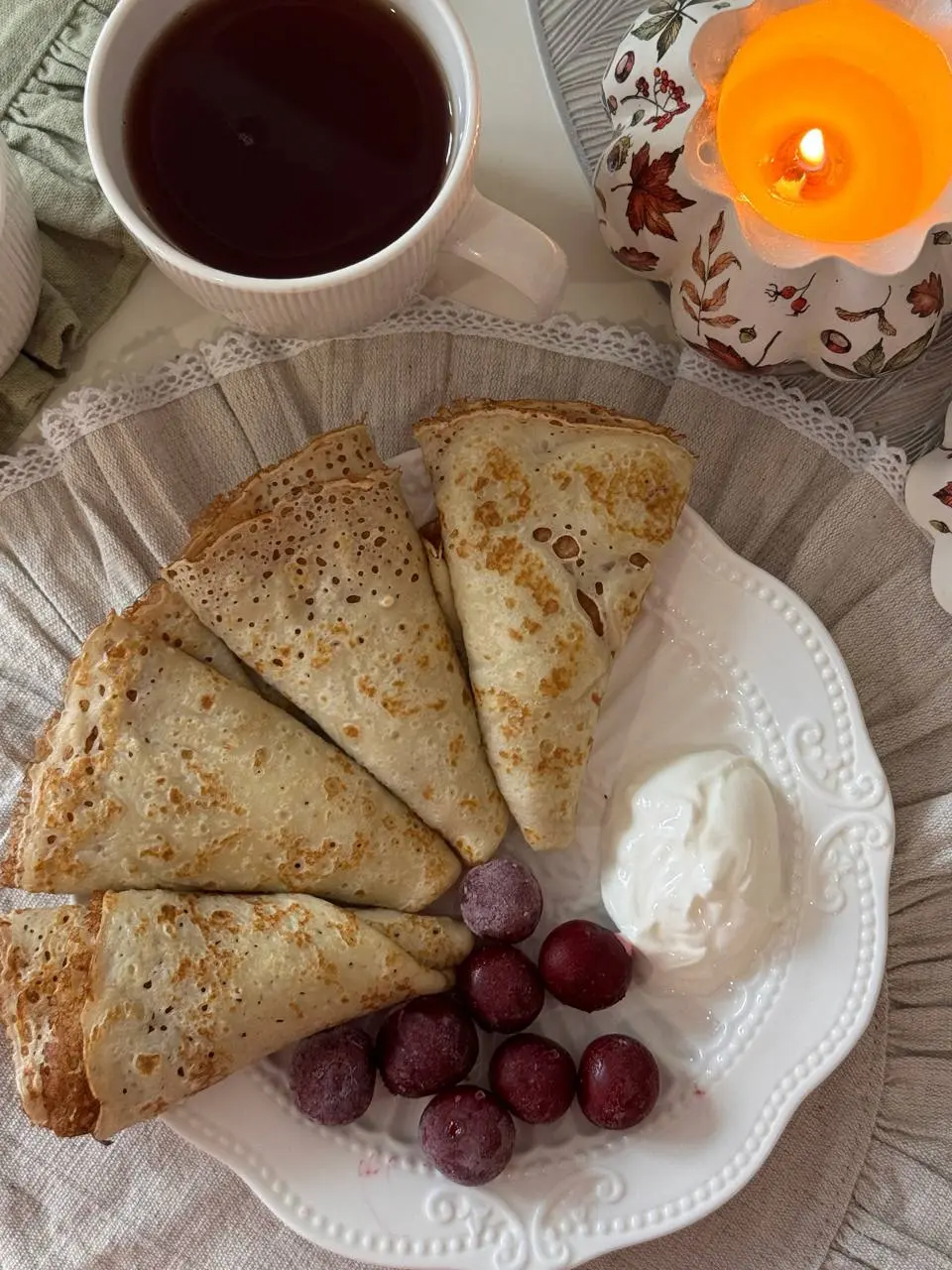 Доброе прекрасное утро 🤩
С масленицей, друзья!
Сегодня напекла вкусных блинчиков на завтрак🤩
Самые вкусные блины пекла моя бабушка 👵 рецепт я помню наизусть, точнее делаю на глаз и всегда идеально пол... | Сетка — социальная сеть от hh.ru