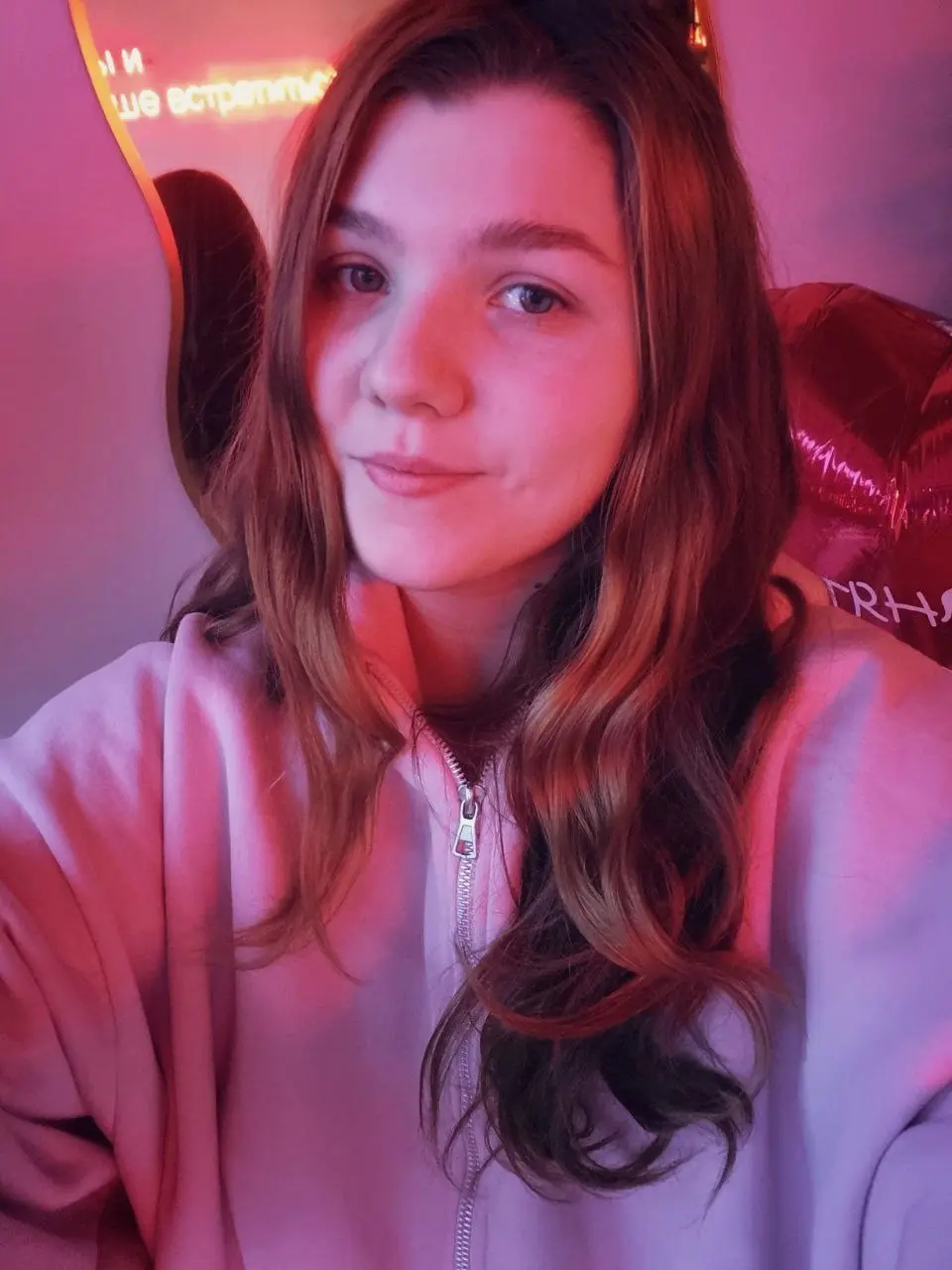 🎤: «Получается ли у тебя не сходить с ума как у молодого специалиста?»
Если отвечать коротко, то: нет, конечно! 😄
Думаю, как и у всех, у меня бывает спонтанное желание: удалить блог, бросить психологи... | Сетка — социальная сеть от hh.ru