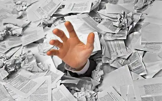 ТКП на 30 страниц — это не документ, это исповедь.
Знаете какое ТКП я видел чаще всего за свою карьеру? То, которое открываешь, и сразу понимаешь: его писали не для заказчика.
Его писали для души | Сетка — социальная сеть от hh.ru