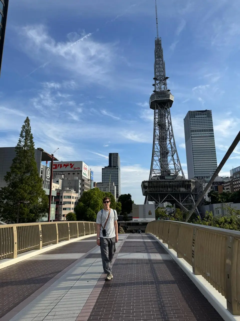 🇯🇵Нагоя
Проснулись потянулись в Осаке, хоть и не планировали! В крови стронг зеро, в желудке онигири, а в душе желание двигаться в сторону ебе… дальних городов Японии!
План на день был такой: завтрака... | Сетка — социальная сеть от hh.ru