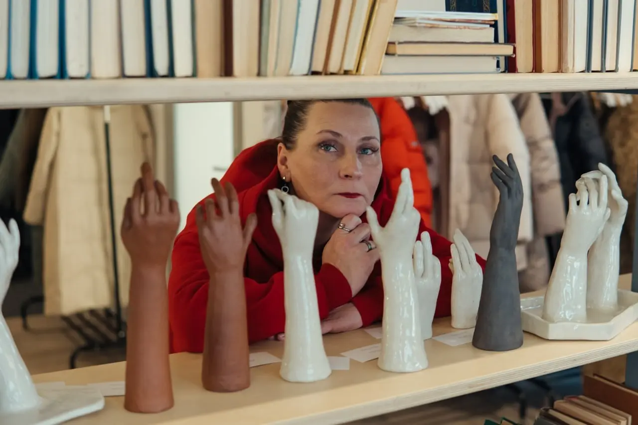 Как продвигаться экспертам в TenChat: 4 стратегии, которые работают
Замечали: глубокие профессионалы часто остаются незаметными, а те, кто умеет себя подать, собирают клиентов пачками? Я как маркетоло... | Сетка — социальная сеть от hh.ru