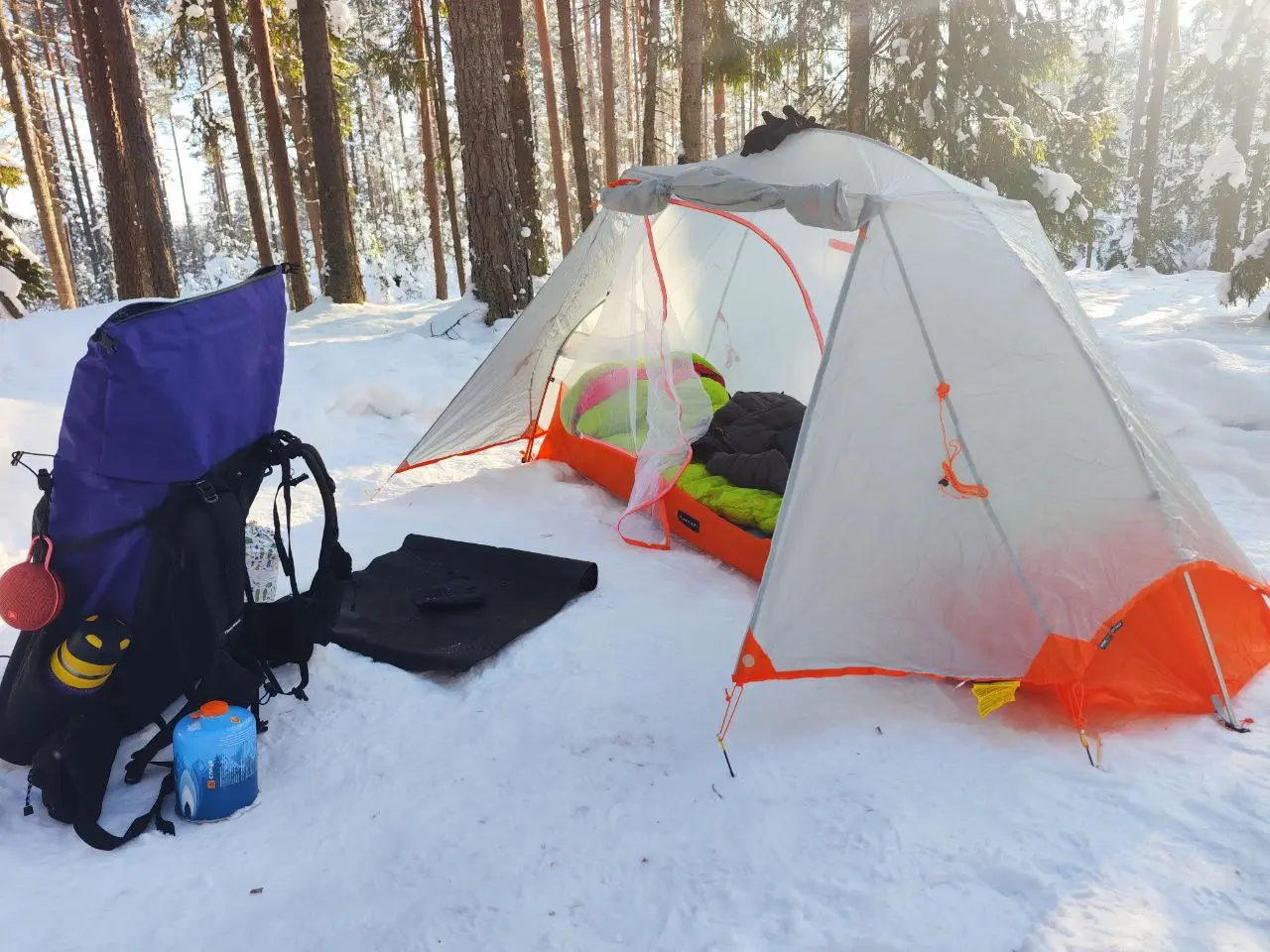 Фотоотчёт с самого морозного выезда в этом сезоне.
–19.7°C
Жёстко. Холодно. Красиво.
Пошли в пвд вместе с гидом Борисом Баланюком - устроили полноценный полевой тест новой снаряги | Сетка — социальная сеть от hh.ru
