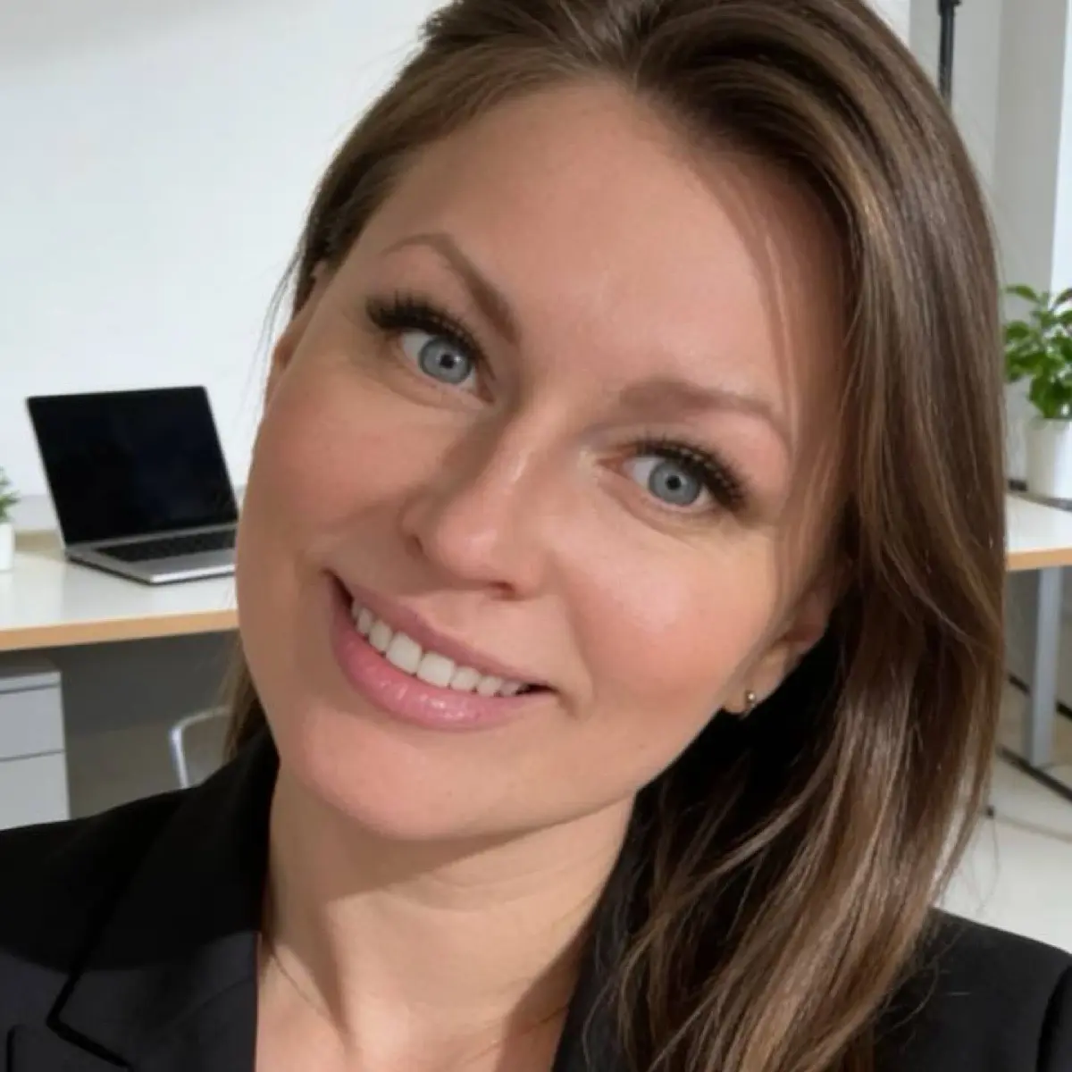 Надежда Назавтра | Сетка — социальная сеть от hh.ru