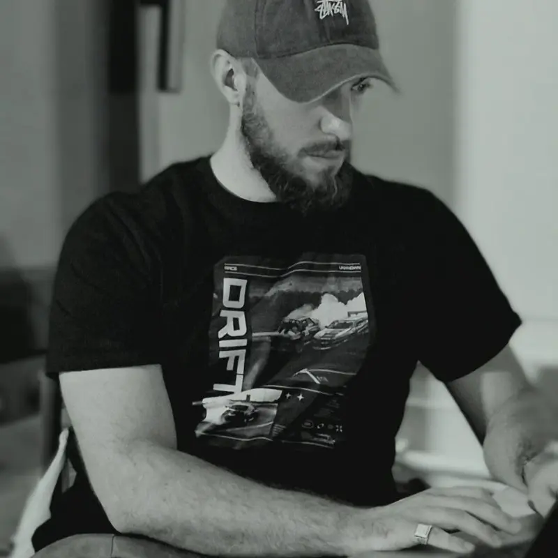 Ислам Гаджиев | Сетка — социальная сеть от hh.ru