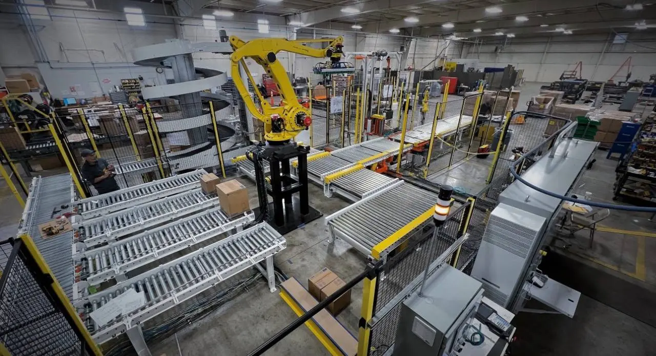 Почему системный интегратор — это управление рисками
При внедрении машинного зрения риски возникают в:
— освещении
— нестабильности поверхности
— вибрации
— температурных условиях
— скорости линии
— и... | Сетка — социальная сеть от hh.ru