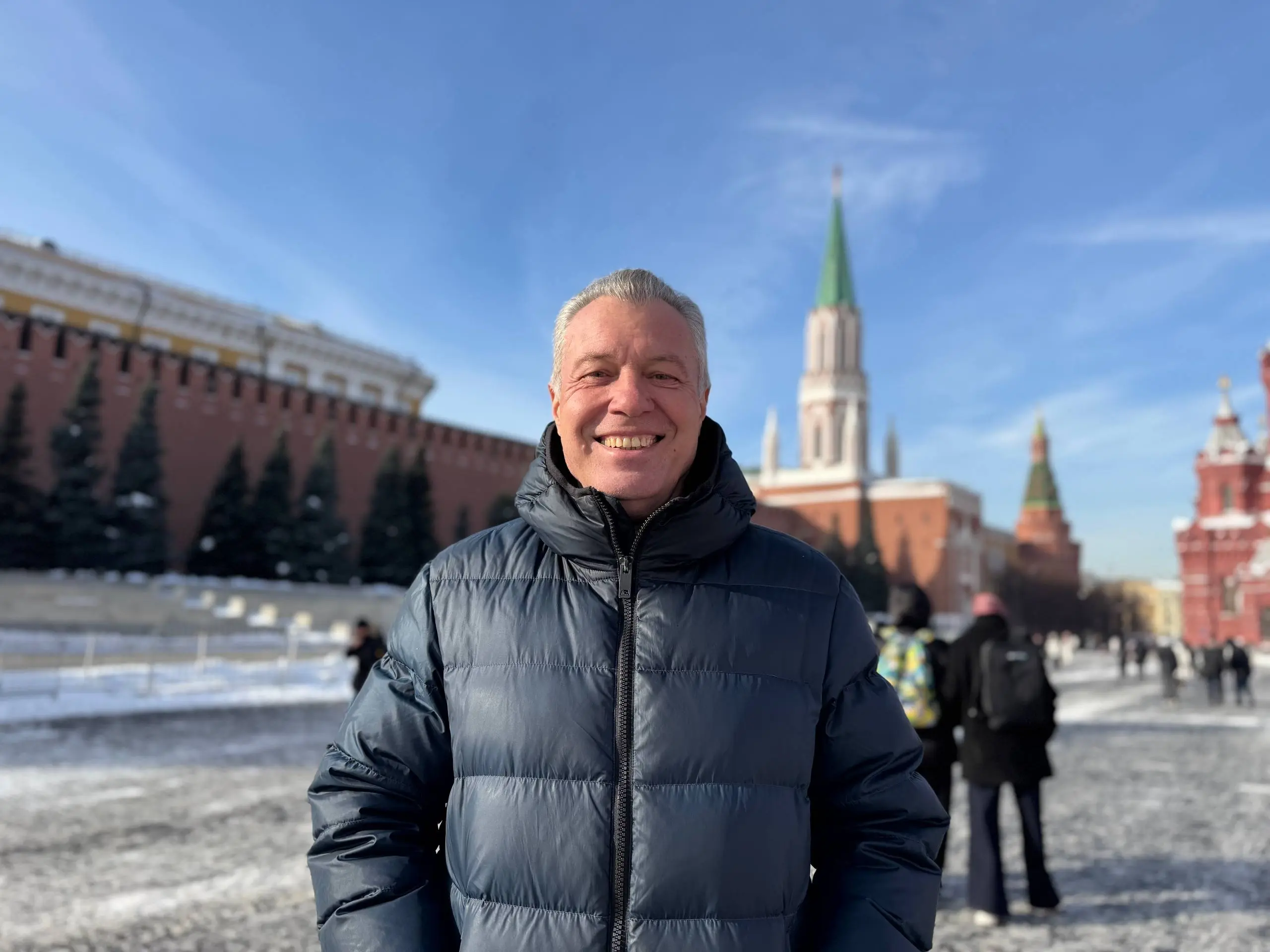 Красная площадь это символ преемственности поколений.
Для меня Красная площадь — не просто главная площадь страны - символ преемственности | Сетка — социальная сеть от hh.ru