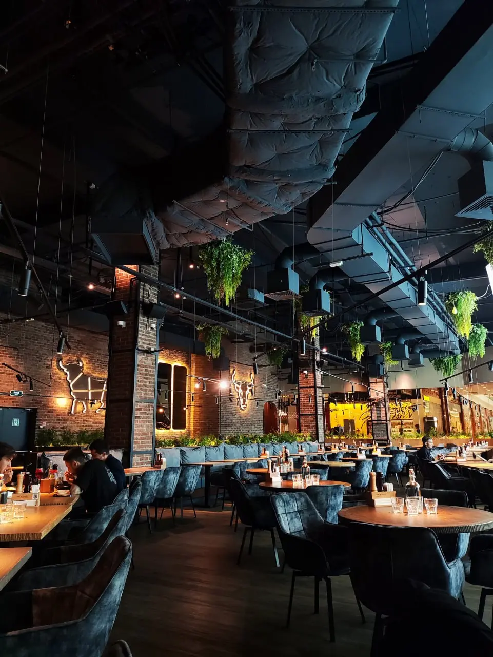 🍽 Рестораны с фиксированными ценами
📍The Бык
⏳Пн-Вс 12:00-23:00
💰от 350₽ до 450₽
📍Nicepricecafe
⏳Пн-Вс 11:00-23:00💰от 250₽до 350₽
📍БирХаус
⏳Пн-Вс 12:00-23:00💰от 250₽до 350₽
📍РепутациЯ
⏳Пн-Чт, Вс 12:00... | Сетка — социальная сеть от hh.ru