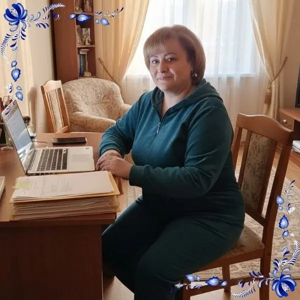 УТРО НАЧИНАЕТСЯ С ПЛАНЕРКИ
💻 Сегодня у нас традиционная планерка в онлайн-формате. Разбираем текущие сделки | Сетка — социальная сеть от hh.ru