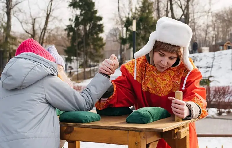 🥞Масленица на городской ферме ВДНХ
20-22 февраля 10:30-20:00
Для гостей подготовили развлекательную программу — веселые активности, мастер-классы, эстафеты, конкурсы и угощения, а также можно будет пр... | Сетка — социальная сеть от hh.ru