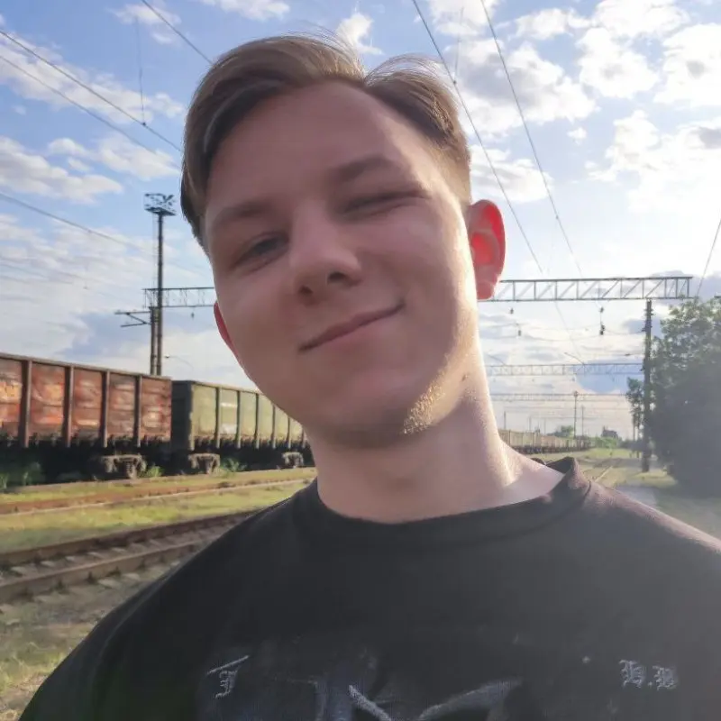 Максим Бутиков | Сетка — социальная сеть от hh.ru