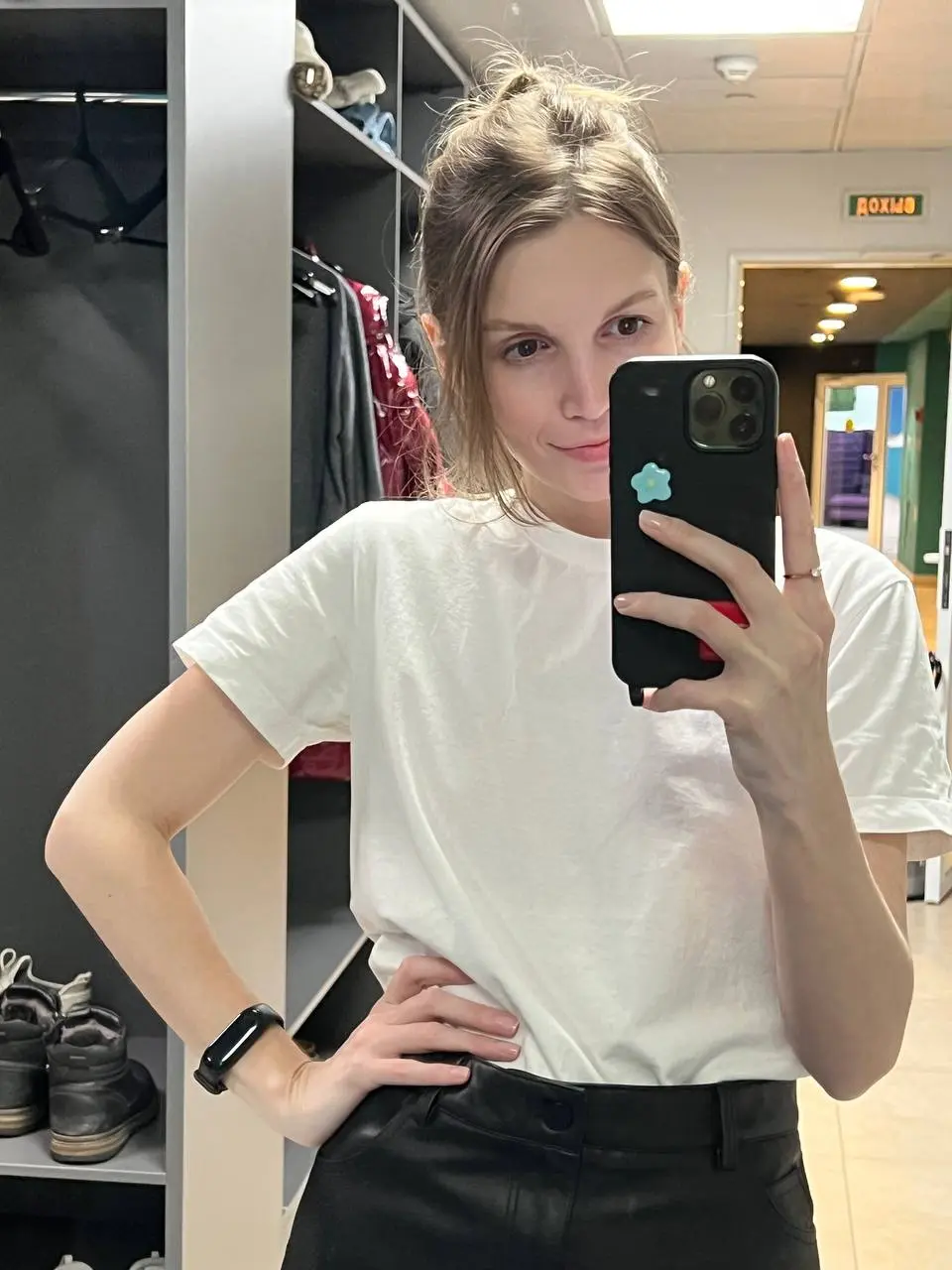 Тут будет пост
Просто решила себя офисную на память оставить)))
Какие-нибудь мысли сюда напишу)) | Сетка — социальная сеть от hh.ru