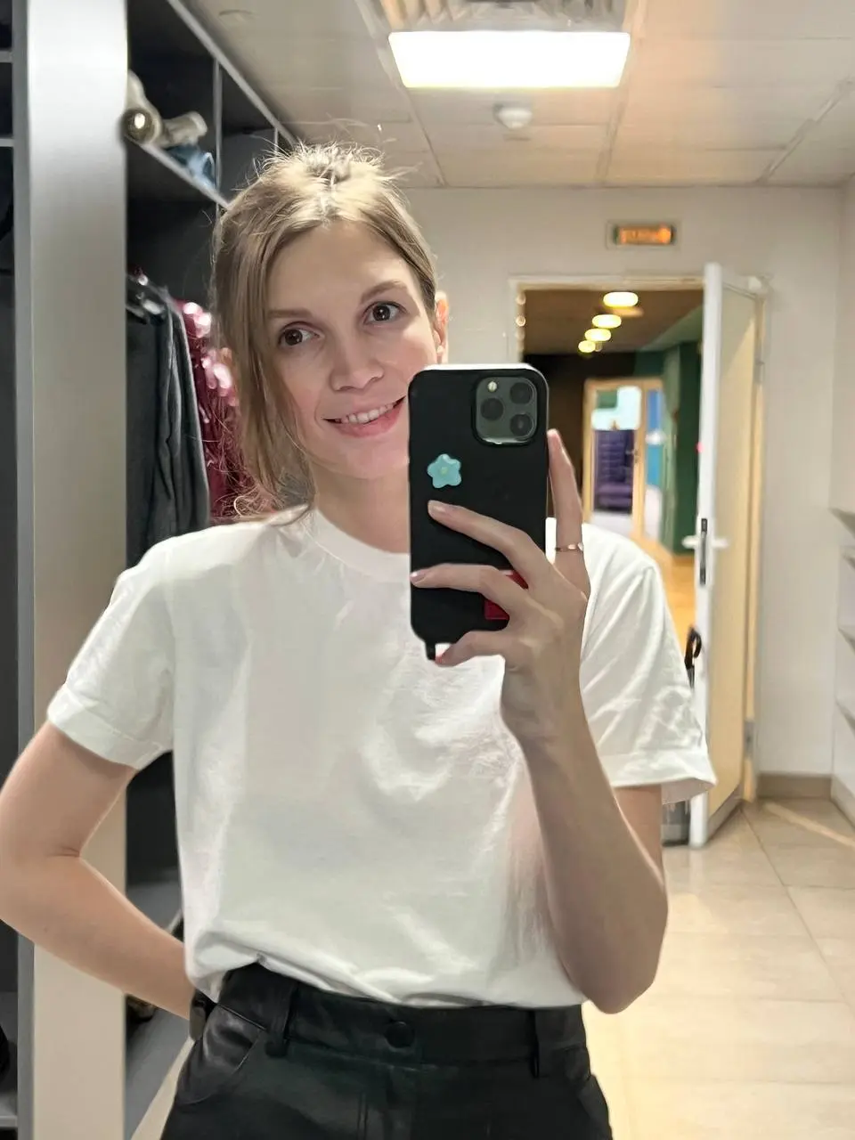 Тут будет пост
Просто решила себя офисную на память оставить)))
Какие-нибудь мысли сюда напишу)) | Сетка — социальная сеть от hh.ru