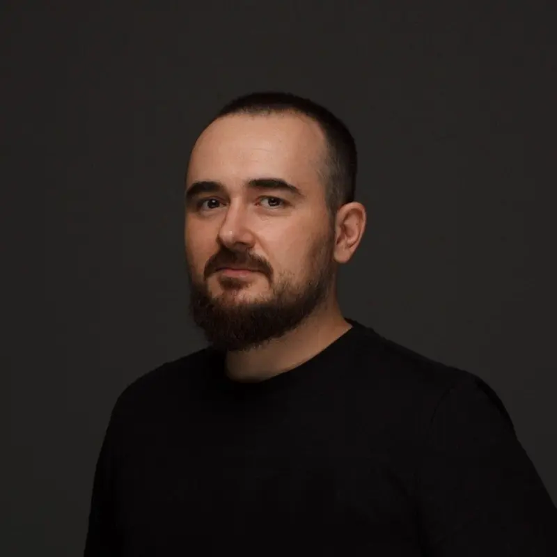 Сергей Комаров