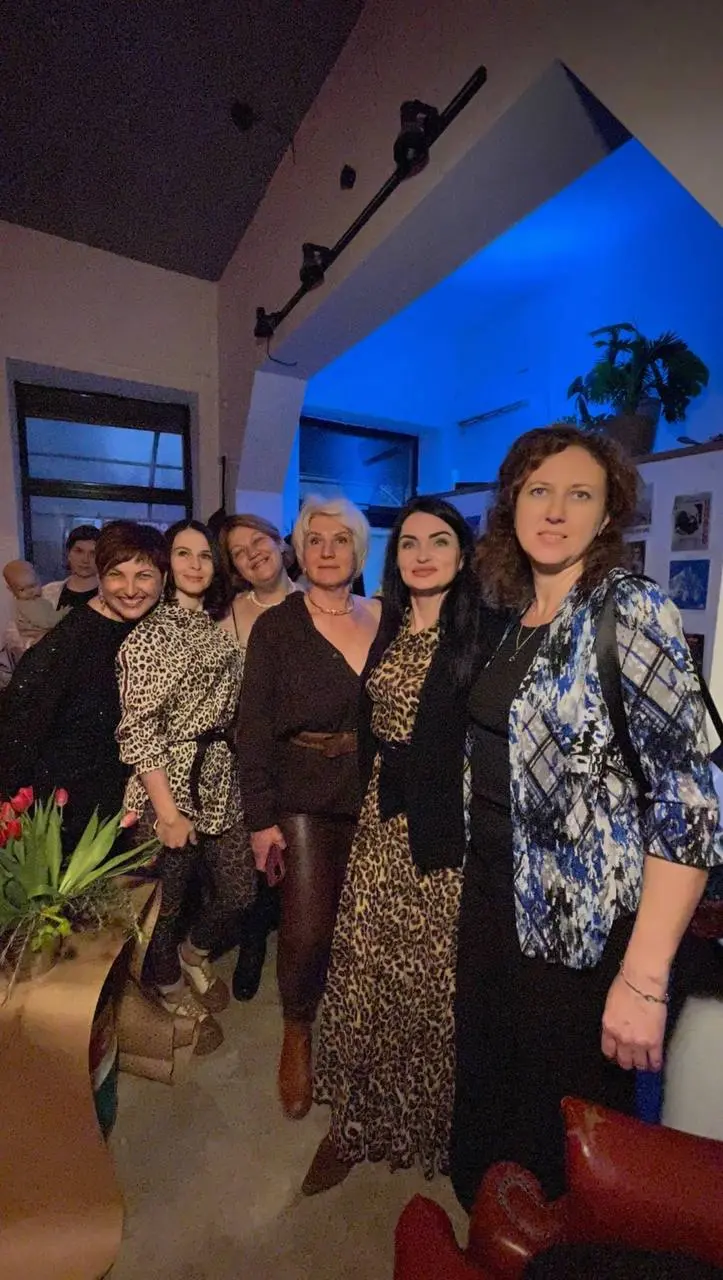Вчера я побывала на Мега крутом дне рождения @yaninaforym со столькими людьми познакомилась и пообщалась. Это было супер!!! | Сетка — социальная сеть от hh.ru