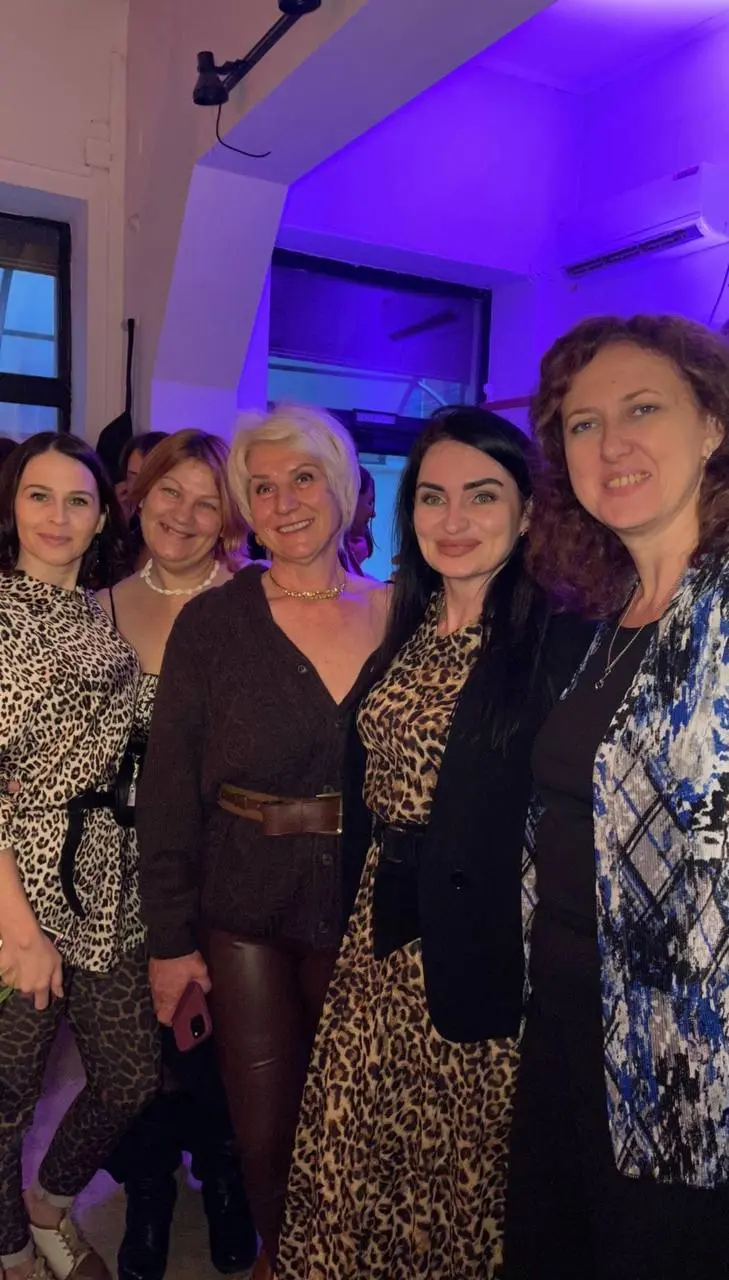 Вчера я побывала на Мега крутом дне рождения @yaninaforym со столькими людьми познакомилась и пообщалась. Это было супер!!! | Сетка — социальная сеть от hh.ru
