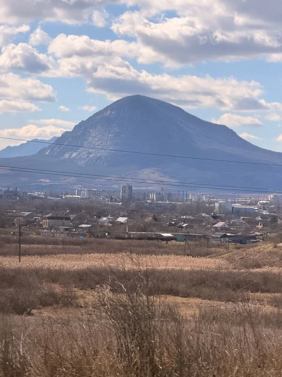 Пошла читать посты к своим девочкам. Многие из которых были у меня в наставничестве, кто то проходил обучение по Нумерологии, кто то чистится через свечи, а кого то отливала через воск.. | Сетка — социальная сеть от hh.ru
