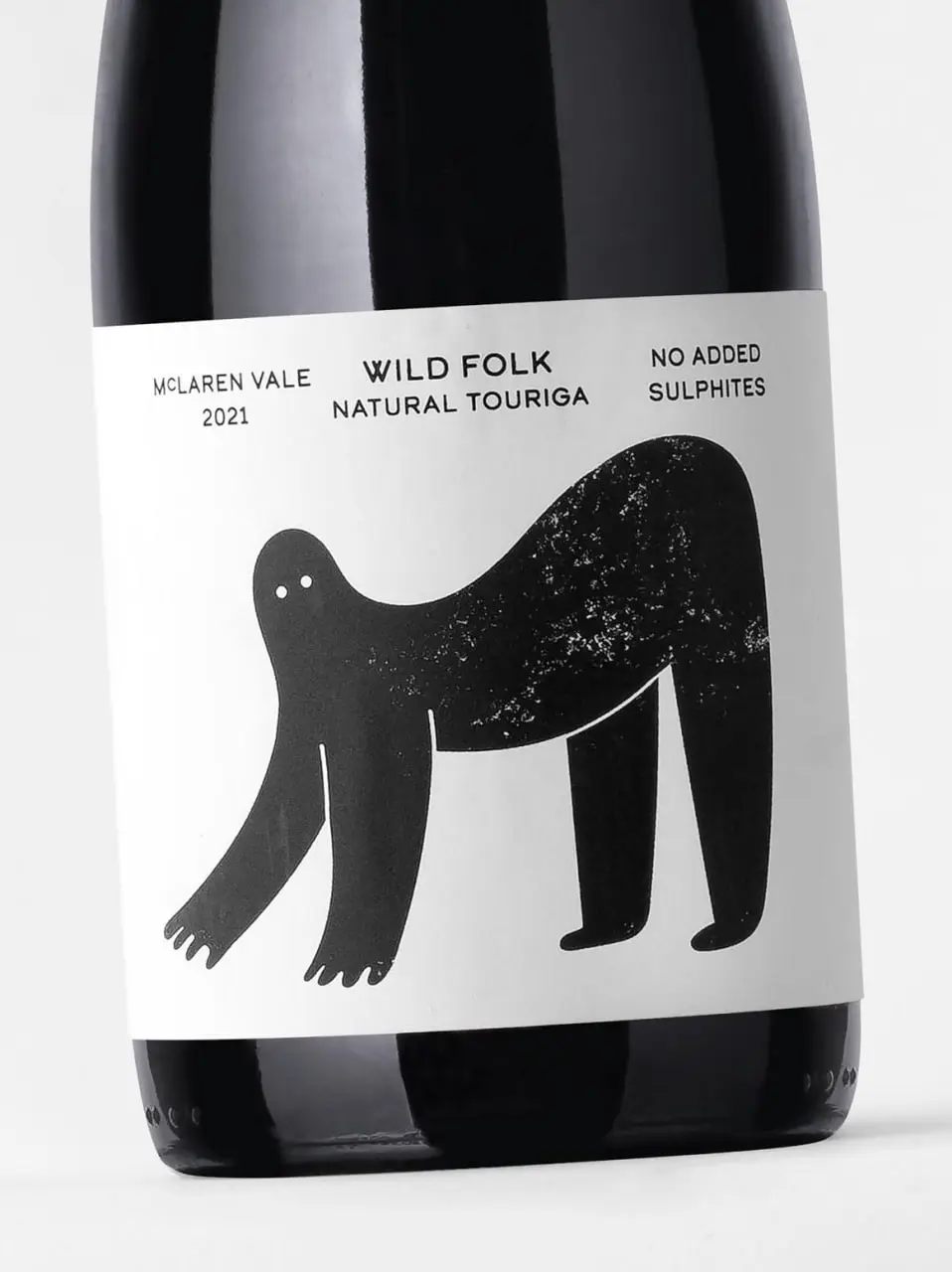 Магия виноделия оживает на этикетках австралийской марки Wild Folk. Секрет кроется в названии: «Wild Folk» переводится как «дикий народец» | Сетка — социальная сеть от hh.ru