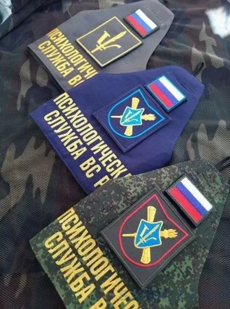 С праздником коллеги! С днём защитника отечества! Ура! 🫡 | Сетка — социальная сеть от hh.ru